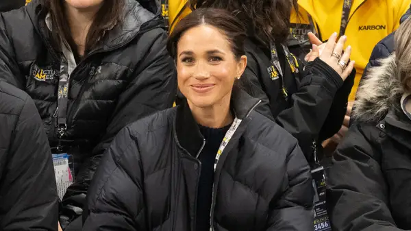 Krytycy Meghan Markle mogą nienawidzić jej stylu, ale nasza ekspert mówi, że śmieje się do banku