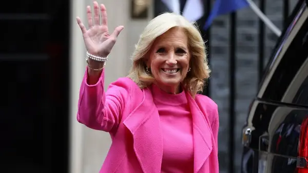 Jill Biden in a pink outfit