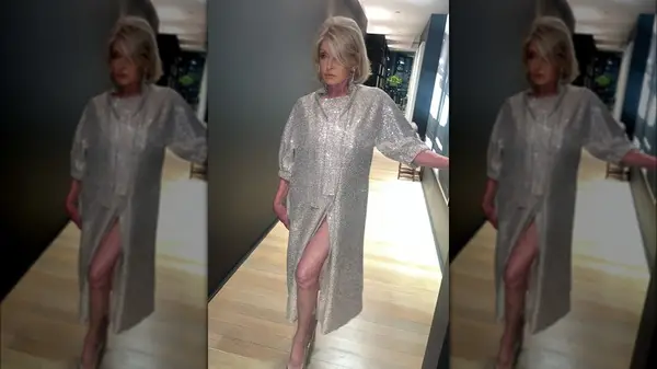 martha stewart with exposed knee