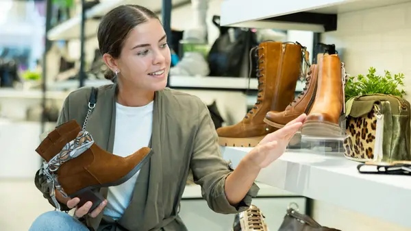 Style obuwia, które idealnie łączą się z dżinsami na wiosnę 2025