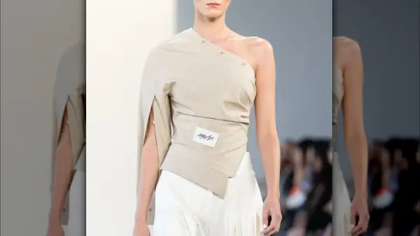 model in asymmetrical top 