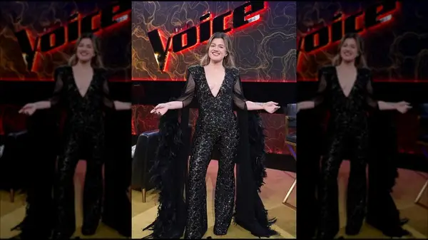 kelly clarkson at the voice in may 2025