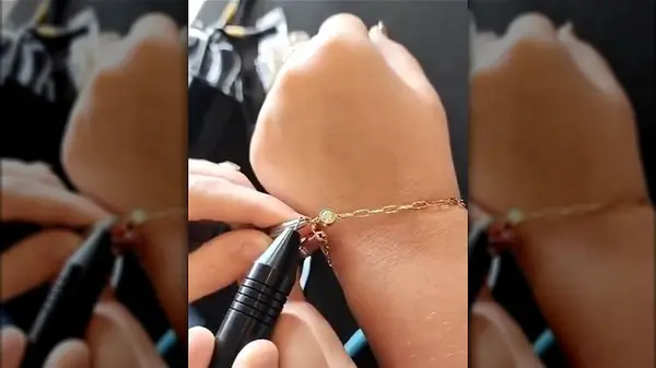 Having permanent jewelry welded