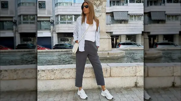 woman in front of fountain