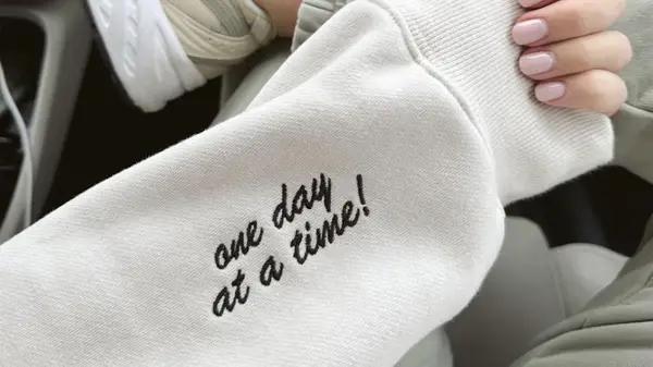 Positive affirmation sleeve