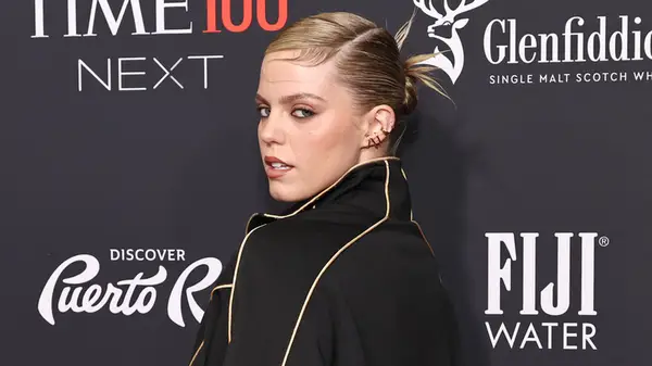 Kradnij fajny, androgyny styl Renee Rapp