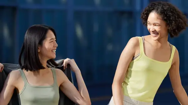 Models wearing UNIQLO AIRism clothing