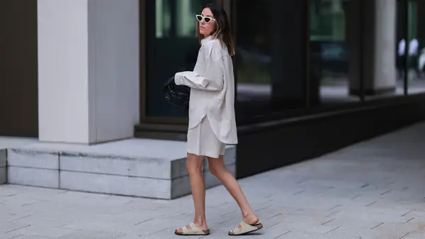 woman with classic birkenstocks