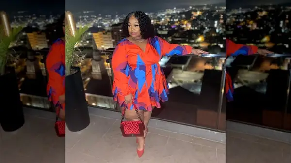 Woman wearing matte shoes