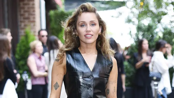 SPICY MILEY CYRUS Abiti che hanno mostrato a Liam Hemsworth cosa gli manca