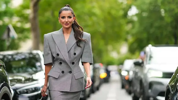 Woman wearing tailored blazer