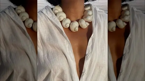 shell necklace