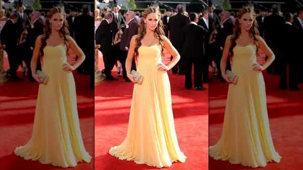 Jennifer Love Hewitt in a long, yellow dress
