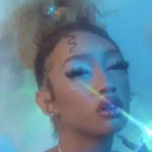 ヤスミーン・ニコール