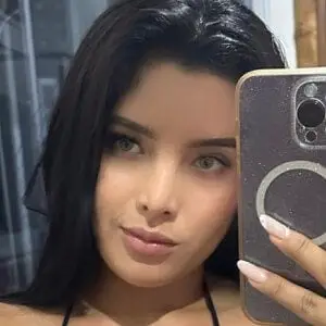 אלחנדרה קווירוז