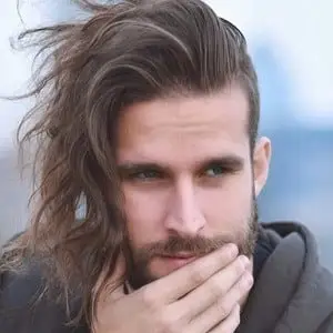 קלוביס ניאנוב