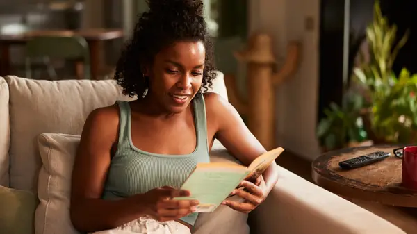 Reese's Book Clubからの最高評価のロマンスピックは何ですか？