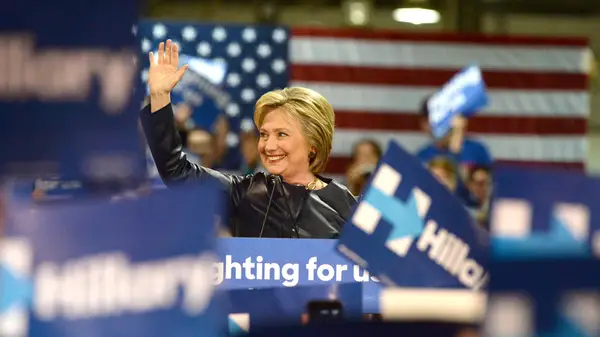 I libri preferiti di Hillary Clinton sono esplorazioni senza tempo della femminilità