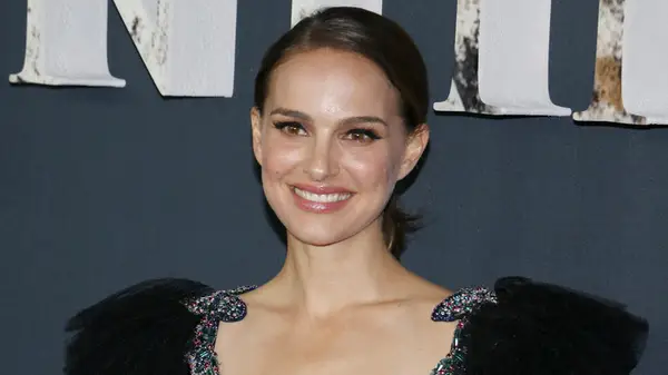 Natalie Portman 's Book Club에서 가장 높은 등급의 픽은 무엇입니까?