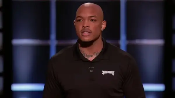 다음은 상어 탱크 후 Shredskinz와 함께 내려간 이유입니다