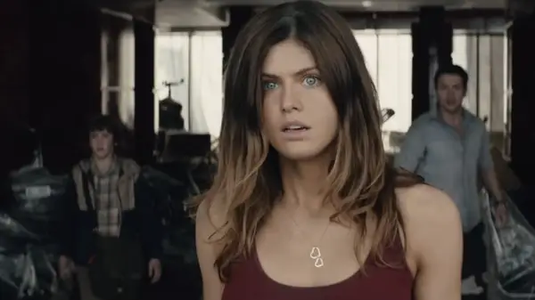 Alexandra Daddario in San Andreas