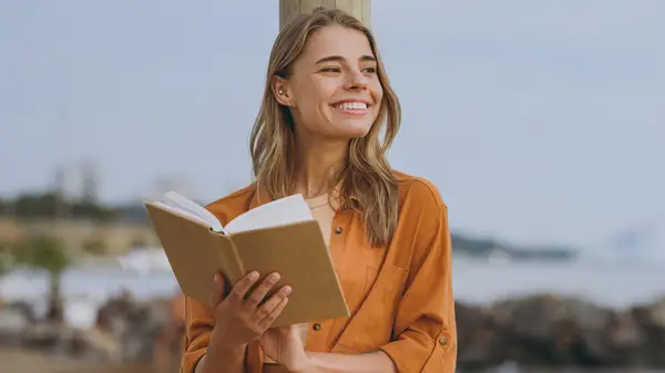 Den bedste familie saga vælger fra Read With Jenna Book Club