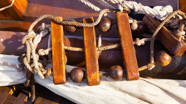 Rope ladder for boat