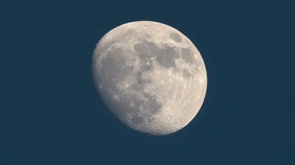 Waxing gibbous moon