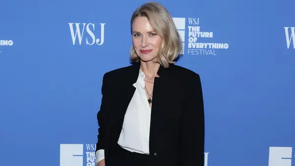 Naomi Watts smiling
