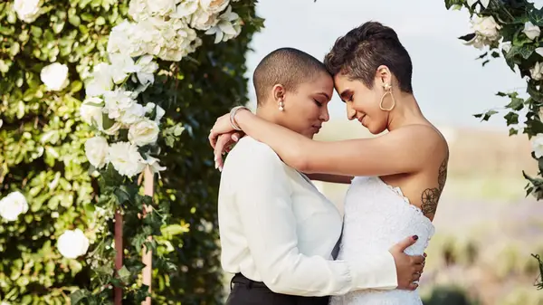 small outdoor wedding