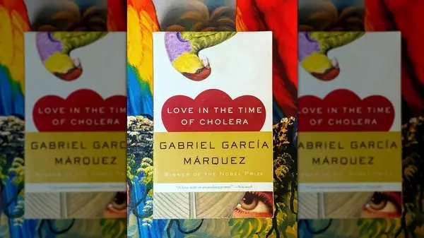 Cover of Love in the Time of Cholera by Gabriel García Márquez
