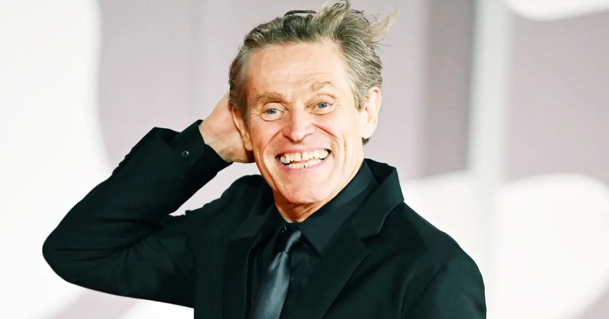 Willem Dafoe sembra spaventato