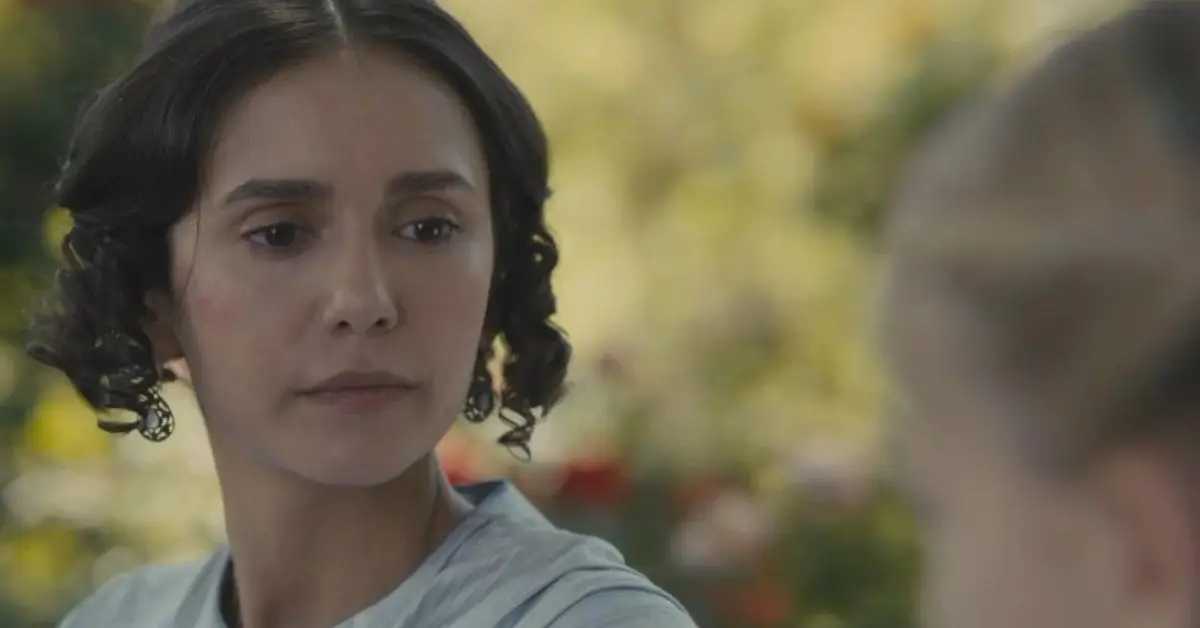 Nina Dobrev com a Mae a Redeeming Love