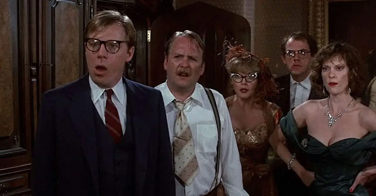 Lesley Ann Warren jako slečna Scarlett Clue 1985 Martin Mull