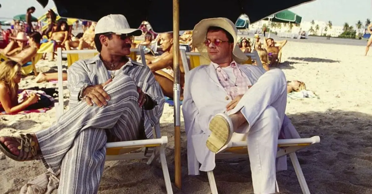 Hank Azaria tornou difícil para Robin Williams estrelar The Birdcage