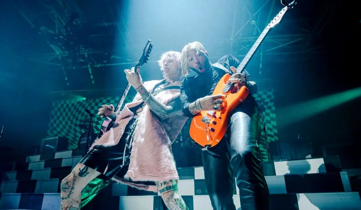 Machine Gun Kelly i Justin Lyons