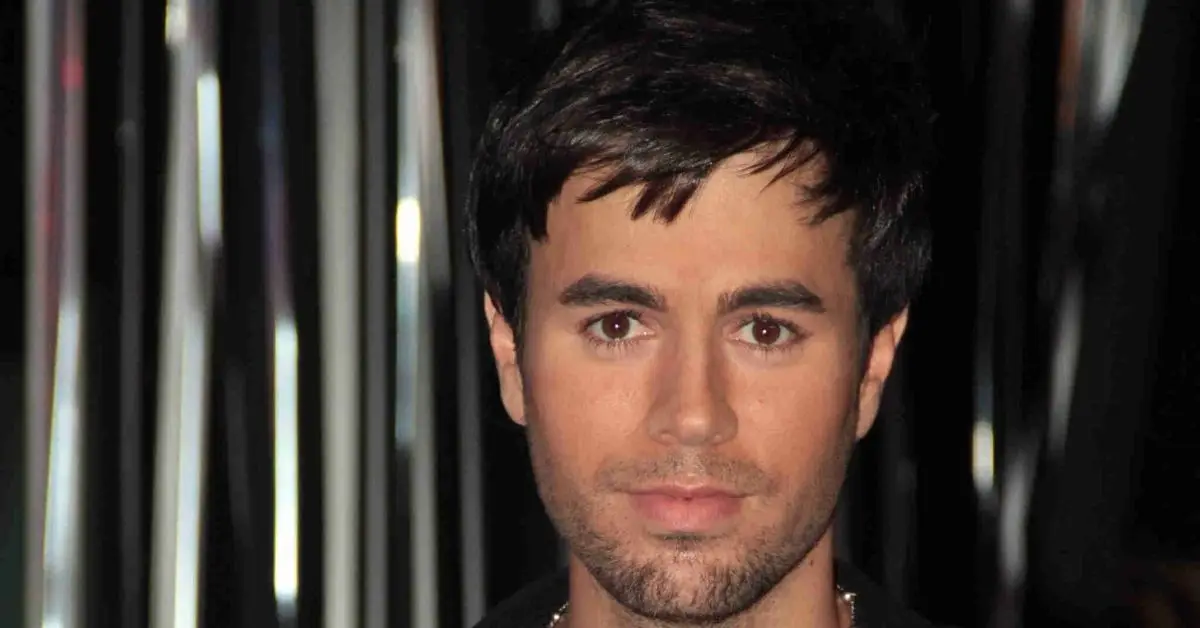 Enrique Iglesias na červeném koberci