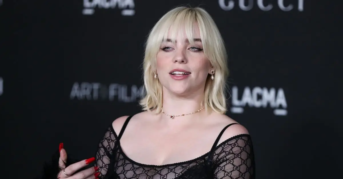 Billie Eilish porte une tenue Gucci
