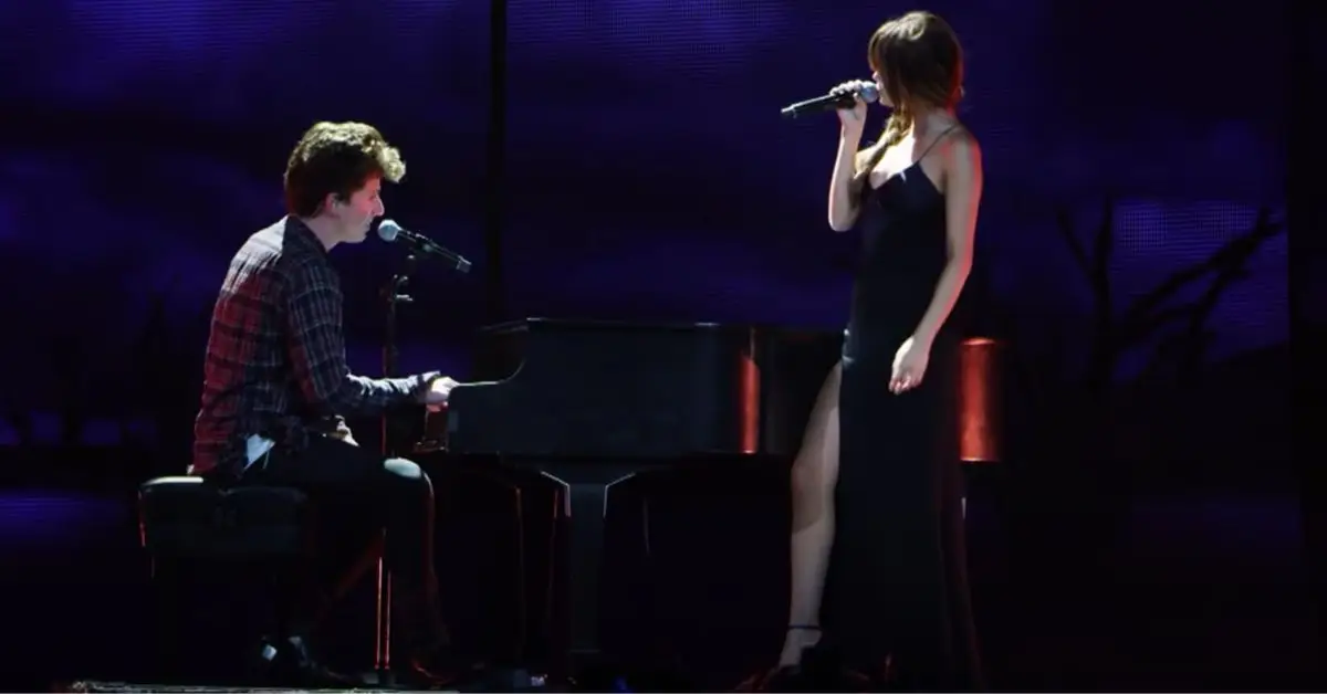 Czy Selena Gomez napisała piosenkę o Charliem Puthu? Oś czasu „Single Soon” mówi „może”.