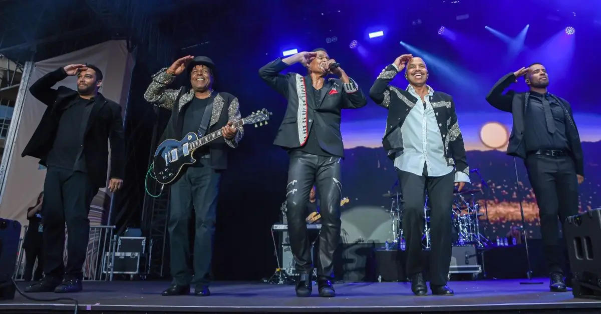 Os Jacksons se apresentando