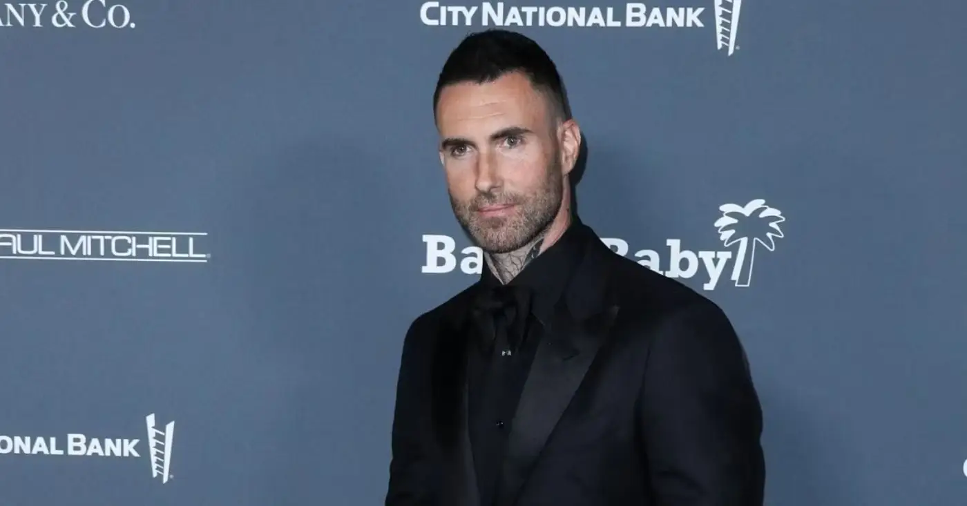 레드카펫 위의 아담 리바인