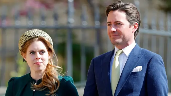 Princess Beatrice and Edoardo Mapelli Mozzi walking together
