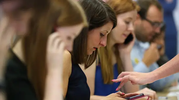 People phone banking