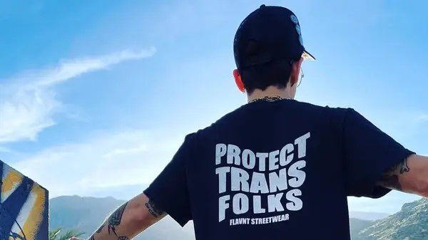 Man wearing Flavnt shirt 