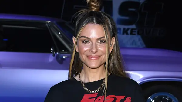 Maria Menounos smiling