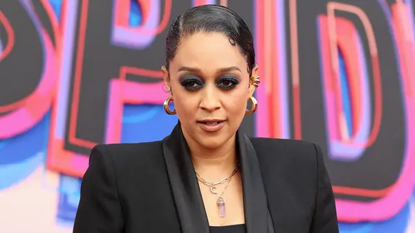 Tia Mowry on the red carpet