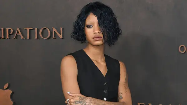 Willow Smith posing at Emancipation premiere