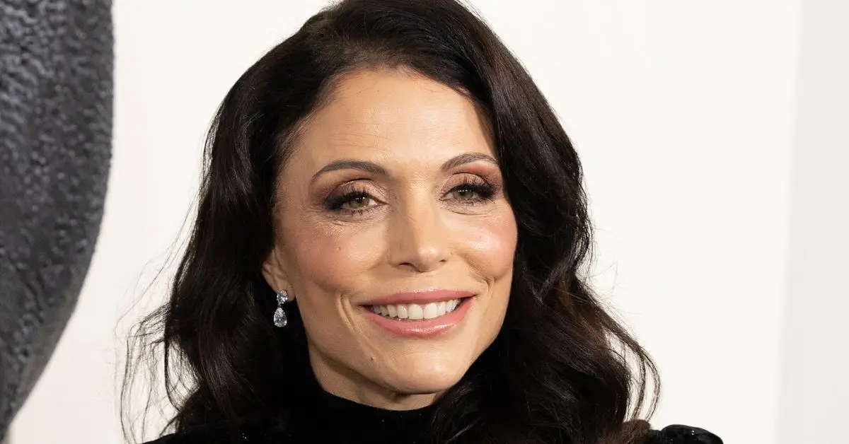 Bethenny Frankel lächelt