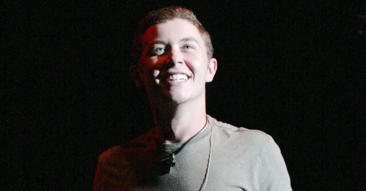 スコッティ・マクリーリーのパフォーマンス