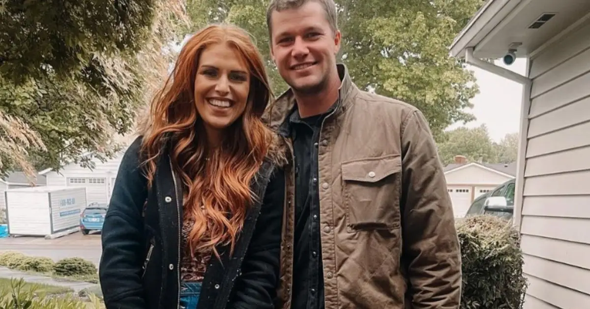 Audrey och Jeremy Roloff står tillsammans och ler